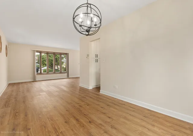 Photo 3 of Single family home for sale at 2847 Buckingham Ave, Westchester, IL 60154 | MLS# 12754101 | Listing updated on 2026-09-27