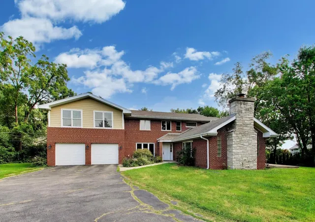 Photo 1 of Single family home for sale at (Undisclosed), Burr Ridge, IL 60527 | MLS# 12754102 | Listing updated on 2026-09-27