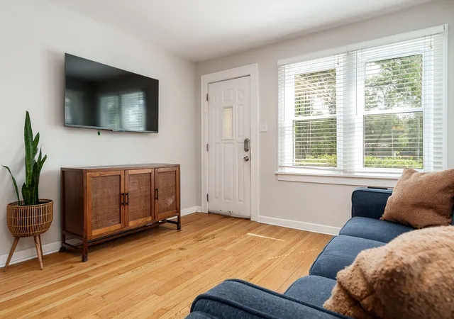 Photo 4 of Sale Pending at 2515 Yonge St, Rockford, IL 61101 | MLS# 12754104 | Listing updated on 2026-09-12
