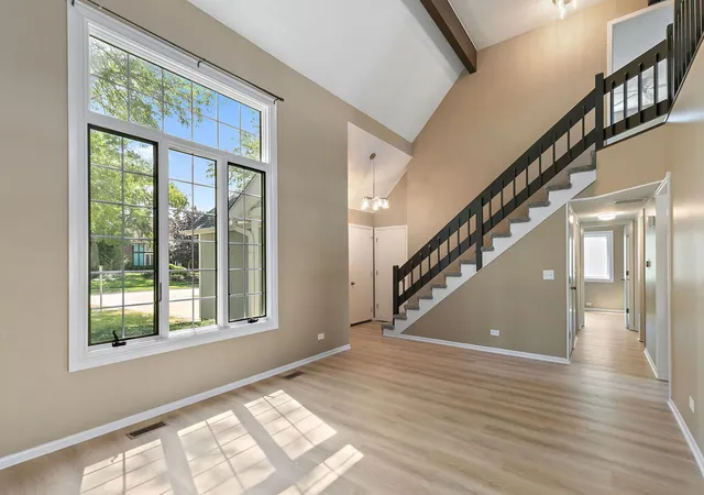 Photo 3 of Single family home for sale at 208 Carol Ann Dr, Streamwood, IL 60107 | MLS# 12754120 | Listing updated on 2026-09-14