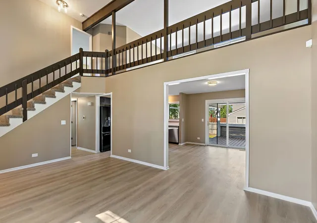 Photo 4 of Single family home for sale at 208 Carol Ann Dr, Streamwood, IL 60107 | MLS# 12754120 | Listing updated on 2026-09-14