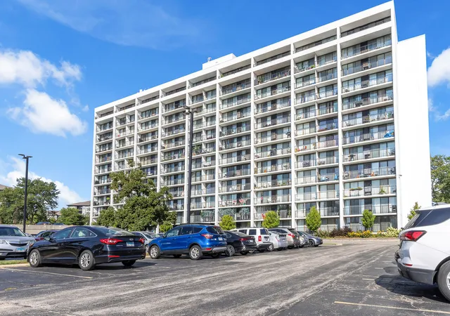 Photo 1 of Condo for sale at 2005 S Finley Rd #905, Lombard, IL 60148 | MLS# 12754143 | Listing updated on 2026-09-14