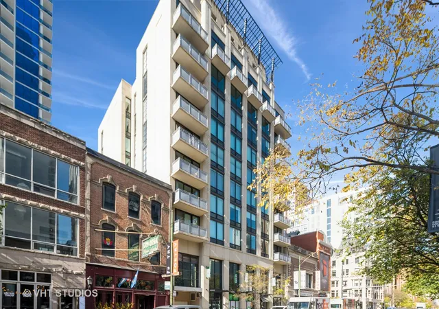 Condo for sale at 744 N Clark St #305, Chicago, IL 60654 | MLS# 12754152