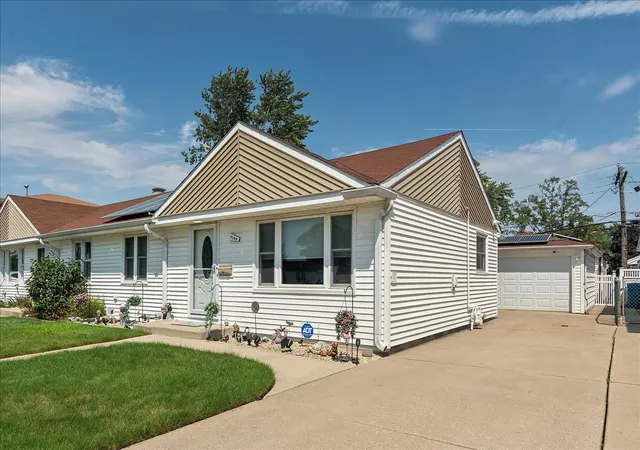 Photo 2 of Townhouse for sale at 4544 W 89th Street, Hometown, IL 60456 | MLS# 12754158 | Listing updated on 2026-09-14