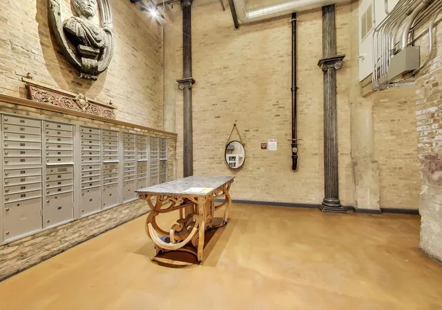 Photo 4 of Condo for sale at 2545 S Dearborn St #525, Chicago, IL 60616 | MLS# 12754159 | Listing updated on 2026-09-24