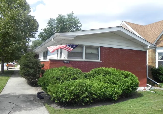 Photo 1 of Sale Pending at 5400 N Mulligan Ave, Chicago, IL 60630 | MLS# 12754165 | Listing updated on 2026-10-08