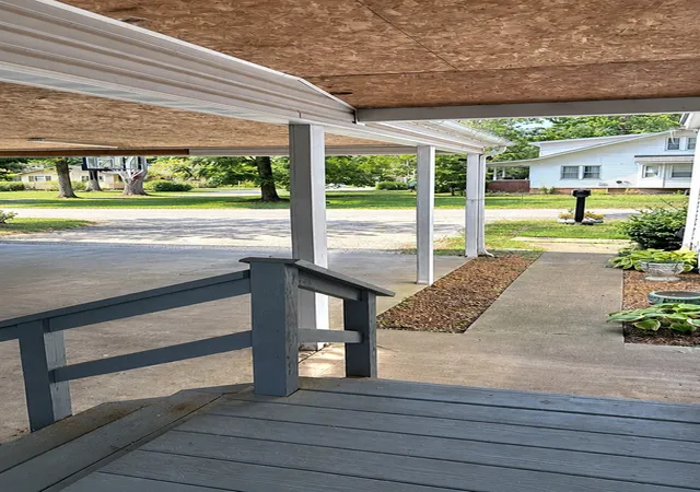 Photo 2 of Single family home for sale at 200 E Blake St, Benton, IL 62812 | MLS# 12754172 | Listing updated on 2026-09-12