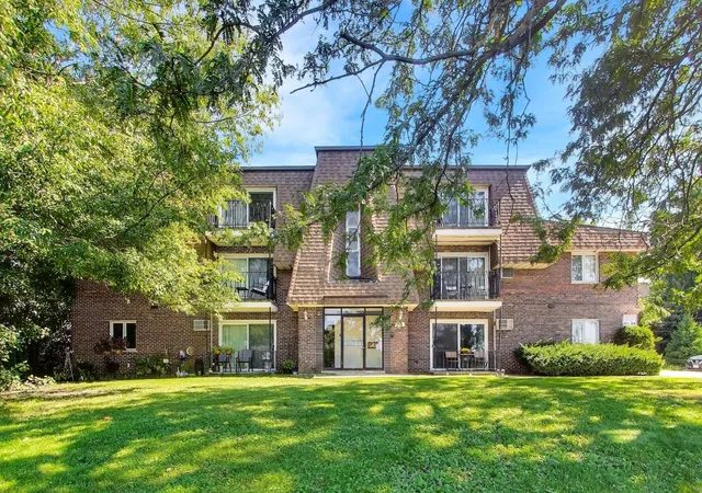 Photo 1 of Sale Pending at 8231 Archer Ave #3, Willow Springs, IL 60480 | MLS# 12754181 | Listing updated on 2026-09-25
