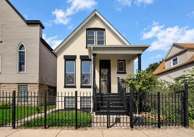 Photo 2 of Single family home for sale at 542 N Lavergne Ave, Chicago, IL 60644 | MLS# 12754185 | Listing updated on 2026-09-12