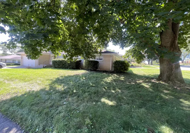 Photo 2 of Single family home for sale at 3303 Greenwood Ave, Rockford, IL 61107 | MLS# 12754193 | Listing updated on 2026-09-12