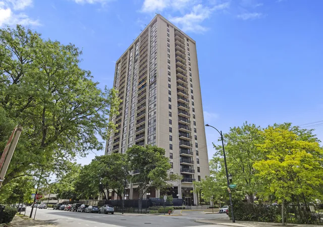 Photo 1 of Condo for sale at 2605 S Indiana Ave #1007, Chicago, IL 60616 | MLS# 12754202 | Listing updated on 2026-09-14