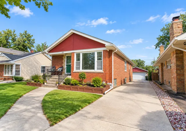 Single family home for sale at 9341 Menard Ave, Oak Lawn, IL 60453 | MLS# 12754203