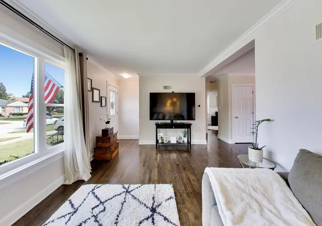 Photo 3 of Sale Pending at 1650 Mayfair Ave, Westchester, IL 60154 | MLS# 12754206 | Listing updated on 2026-10-07