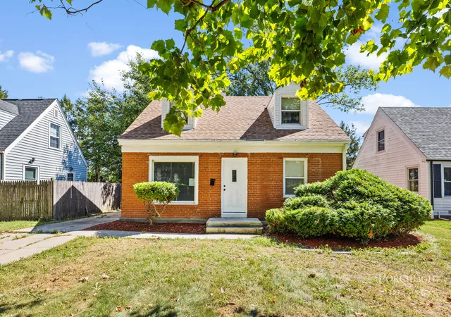 Photo 2 of Single family home for sale at 344 N Hammes Ave, Kankakee, IL 60901 | MLS# 12754208 | Listing updated on 2026-09-29