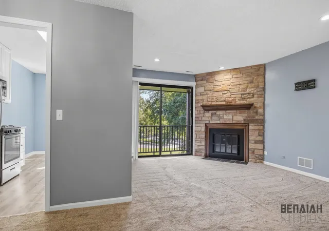Photo 2 of Condo for sale at 5s541 Paxton Dr #G, Naperville, IL 60563 | MLS# 12754242 | Listing updated on 2026-09-15
