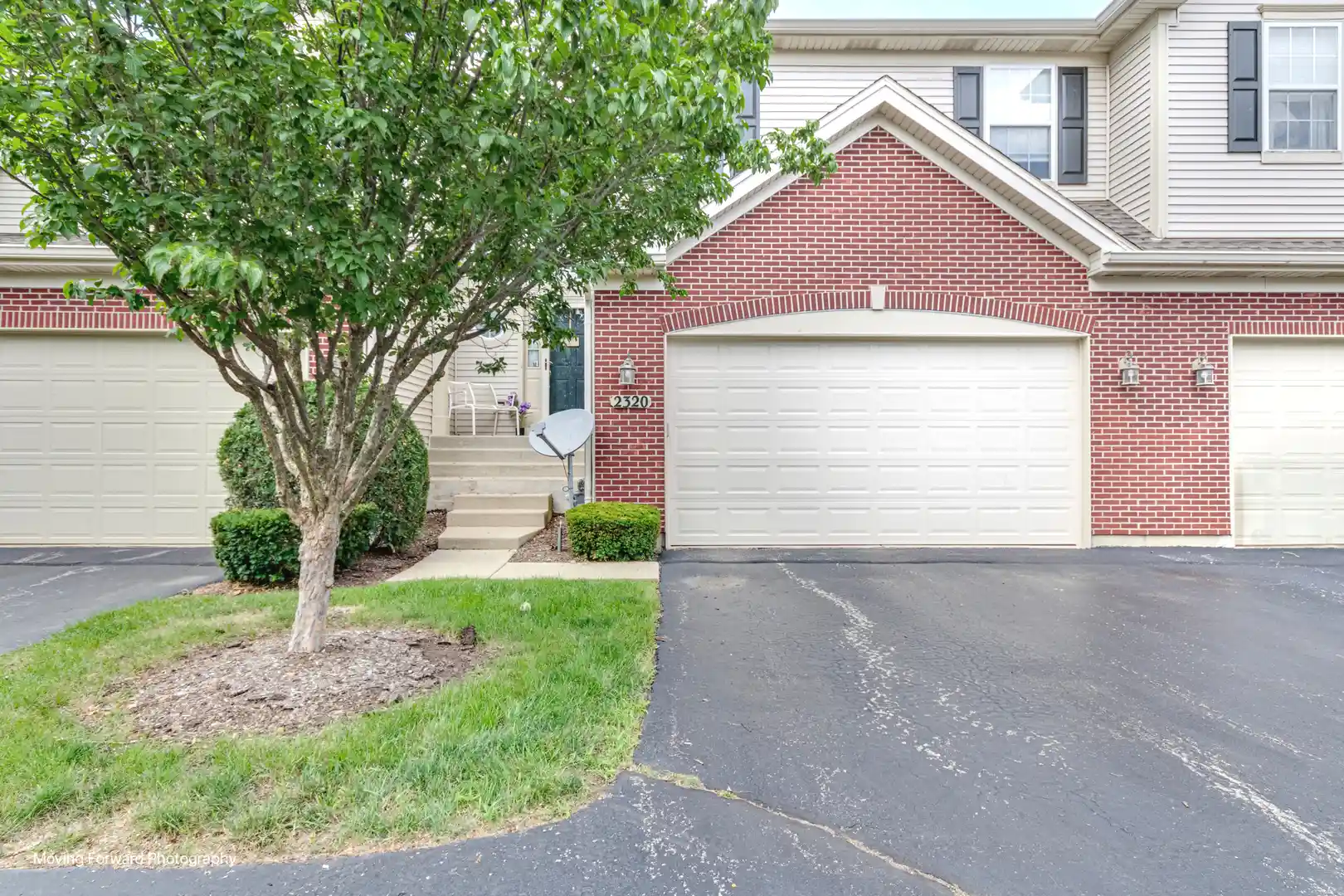 Listing Photo 33 - Condo for sale in 2320 Stonegate Rd located at 2320 Stonegate Rd, Algonquin, IL 60102 - Unit 2320 Stonegate Rd
