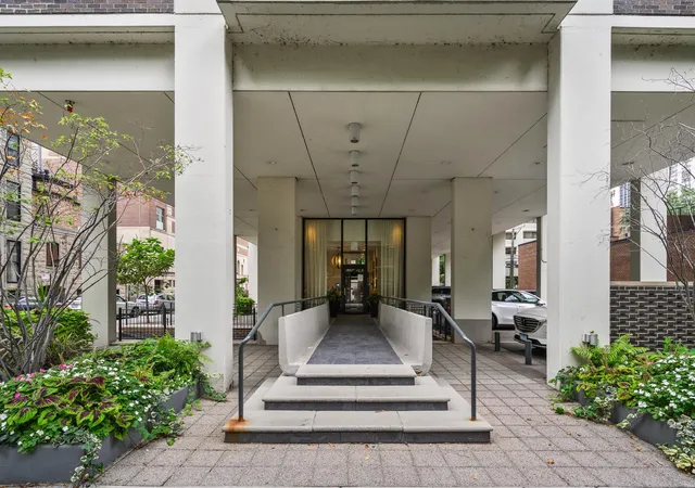 Photo 2 of Condo for sale at 1400 N State Pkwy #10D, Chicago, IL 60610 | MLS# 12754269 | Listing updated on 2026-09-12
