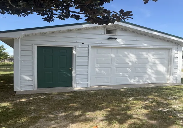 Photo 4 of Single family home for sale at 405 S State St, Christopher, IL 62822 | MLS# 12754272 | Listing updated on 2026-09-14
