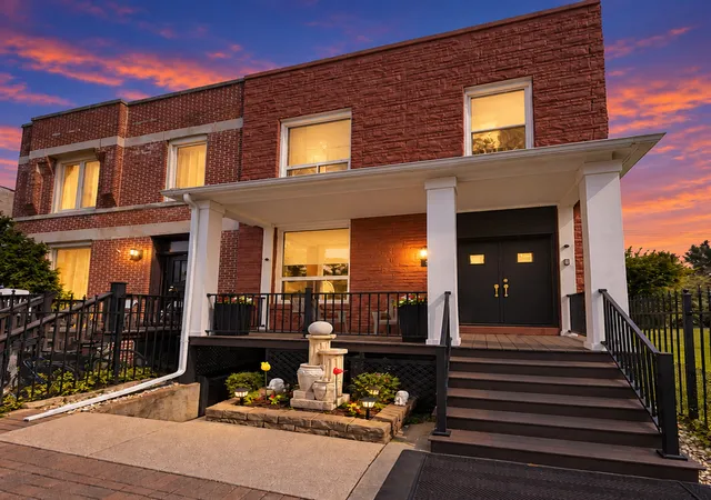 Photo 3 of Townhouse for sale at 3839 S Giles Ave, Chicago, IL 60653 | MLS# 12754286 | Listing updated on 2026-10-22