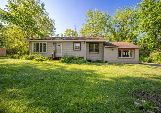 Single family home for sale at 4318 Davis Ave, Matteson, IL 60443 | MLS# 12754287