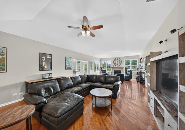 Photo 2 of Single family home for sale at 840 Verdi Ct, Woodstock, IL 60098 | MLS# 12754311 | Listing updated on 2026-09-15