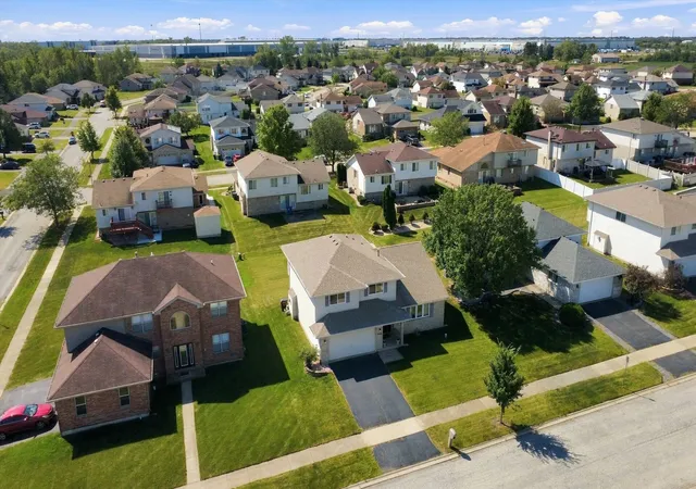 Photo 3 of Single family home for sale at 5207 Bentgrass Ave, Richton Park, IL 60471 | MLS# 12754316 | Listing updated on 2026-10-05