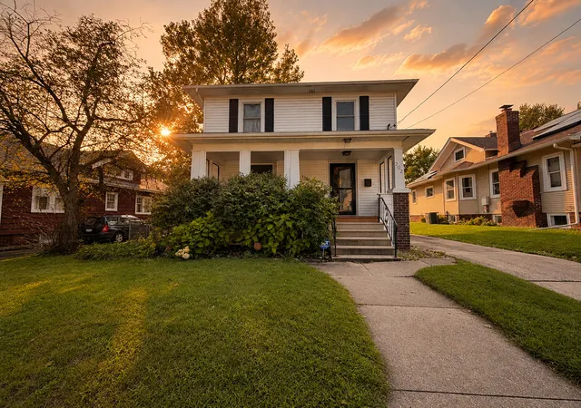 Photo 2 of Single family home for sale at 202 Dawson Ave, Rockford, IL 61107 | MLS# 12754317 | Listing updated on 2026-10-07
