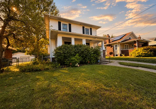 Photo 3 of Single family home for sale at 202 Dawson Ave, Rockford, IL 61107 | MLS# 12754317 | Listing updated on 2026-10-07