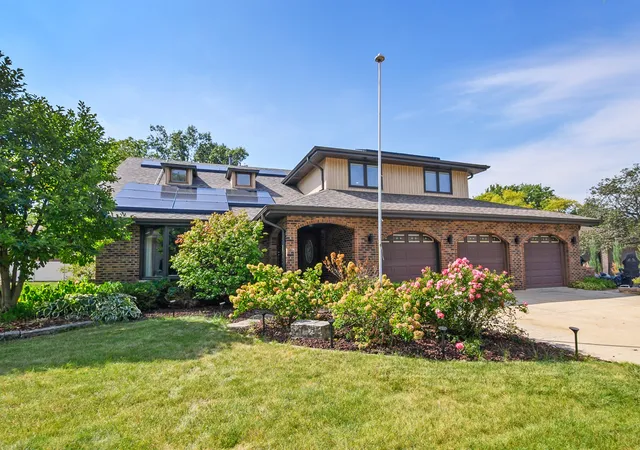 Photo 1 of Single family home for sale at 14620 S Bridle Ct, Homer Glen, IL 60491 | MLS# 12754325 | Listing updated on 2026-09-15