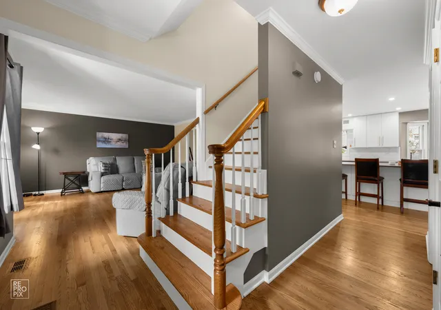Photo 2 of Single family home for sale at 3207 Barnes Ln, Naperville, IL 60564 | MLS# 12754326 | Listing updated on 2026-09-22