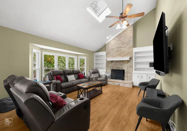 Photo 4 of Single family home for sale at 3207 Barnes Ln, Naperville, IL 60564 | MLS# 12754326 | Listing updated on 2026-09-22