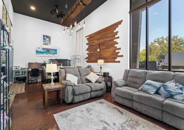 Photo 3 of Condo for sale at 40 N Tower Rd #1E, Oak Brook, IL 60523 | MLS# 12754331 | Listing updated on 2026-09-14