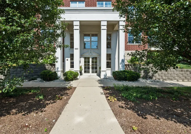 Condo for sale at 660 Prestwick Ln #507, Wheeling, IL 60090 | MLS# 12754382