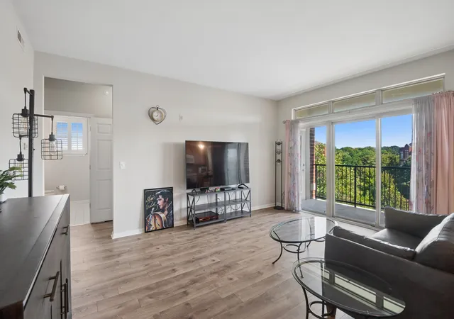 Photo 4 of Condo for sale at 660 Prestwick Ln #507, Wheeling, IL 60090 | MLS# 12754382 | Listing updated on 2026-09-21