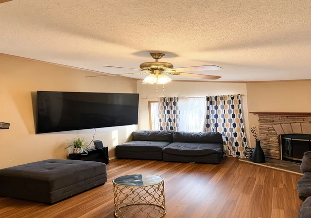 Photo 2 of Manufactured home for sale at 103 Charabanc Ln, Wheeling, IL 60090 | MLS# 12754385 | Listing updated on 2026-09-14