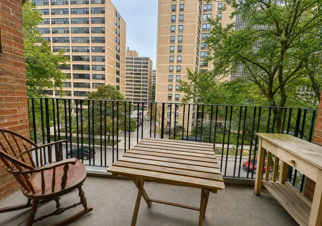 Photo 11 of Condo for sale at 1633 E Hyde Park Blvd #3C, Chicago, IL 60615 | MLS# 12754391 | Listing updated on 2026-09-14