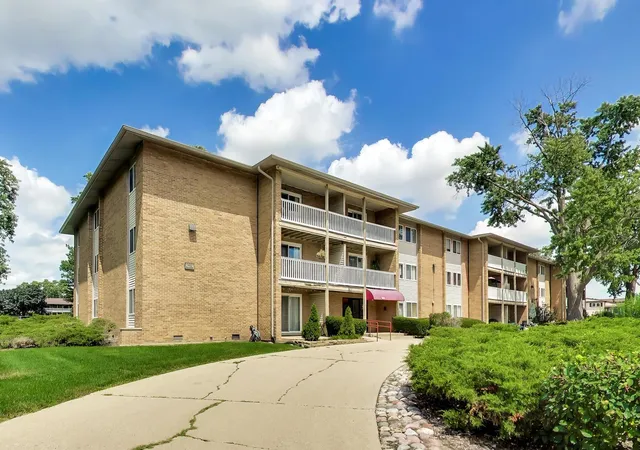 Photo 1 of Condo for sale at 960 Beau Dr #307, Des Plaines, IL 60016 | MLS# 12754392 | Listing updated on 2026-09-14