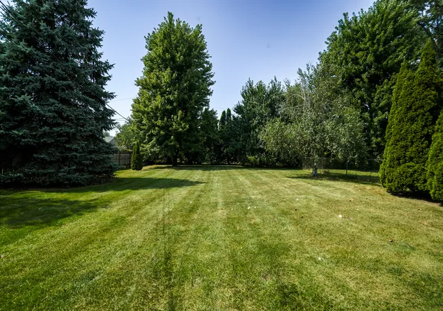 Photo 2 of Single family home for sale at 9708 S 81st Avenue, Palos Hills, IL 60465 | MLS# 12754407 | Listing updated on 2026-09-19