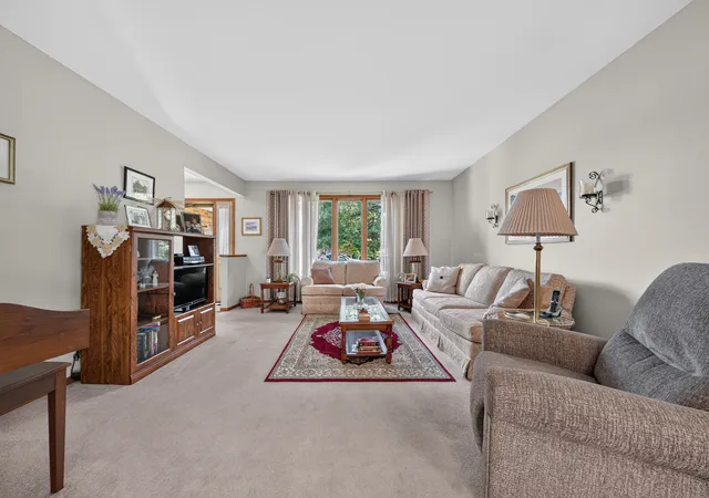 Photo 2 of Single family home for sale at 9708 S 81st Avenue, Palos Hills, IL 60465 | MLS# 12754407 | Listing updated on 2026-09-14