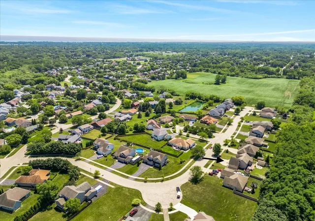 Photo 4 of Single family home for sale at 230 English Ln, Winthrop Harbor, IL 60096 | MLS# 12754483 | Listing updated on 2026-09-26