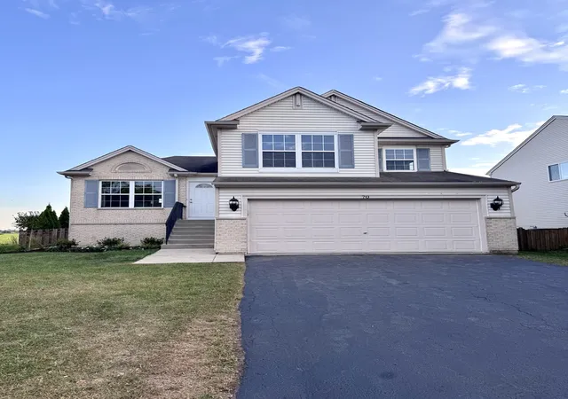 Photo 1 of Single family home for sale at 70 E Meadow Dr, Cortland, IL 60112 | MLS# 12754484 | Listing updated on 2026-09-15