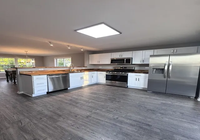 Photo 3 of Single family home for sale at 70 E Meadow Dr, Cortland, IL 60112 | MLS# 12754484 | Listing updated on 2026-09-15