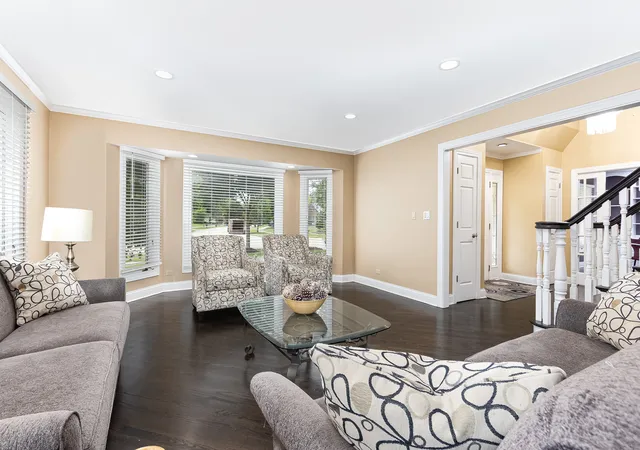 Photo 4 of Single family home for sale at 4072 Broadmoor Cir, Naperville, IL 60564 | MLS# 12754489 | Listing updated on 2026-09-15