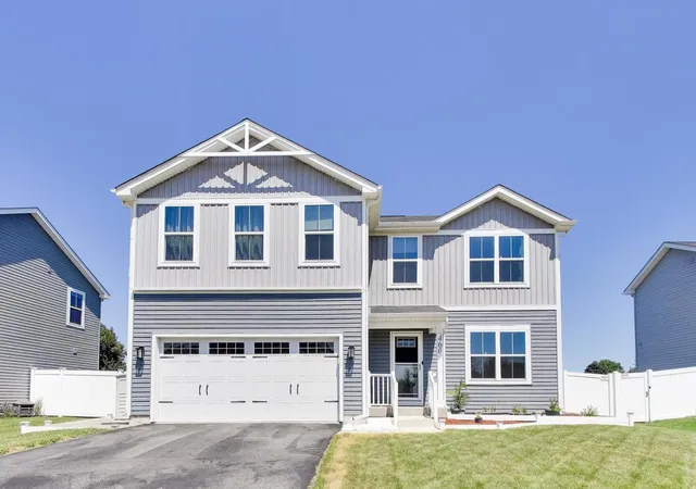 Photo 1 of Single family home for sale at 460 E Meadowdale Cir, Hampshire, IL 60140 | MLS# 12754491 | Listing updated on 2026-09-15