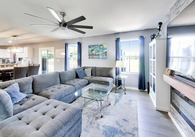 Photo 2 of Single family home for sale at 460 E Meadowdale Cir, Hampshire, IL 60140 | MLS# 12754491 | Listing updated on 2026-09-15