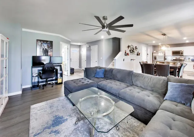 Photo 3 of Single family home for sale at 460 E Meadowdale Cir, Hampshire, IL 60140 | MLS# 12754491 | Listing updated on 2026-09-15