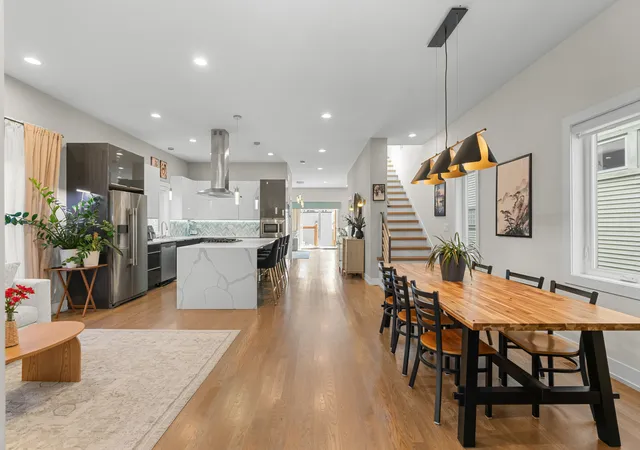 Photo 3 of Single family home for sale at 5047 W Winnemac Ave, Chicago, IL 60630 | MLS# 12754500 | Listing updated on 2026-09-19