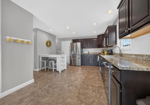 Photo 3 of Single family home for sale at 1711 Coralstone Way, Normal, IL 61761 | MLS# 12754503 | Listing updated on 2026-10-04