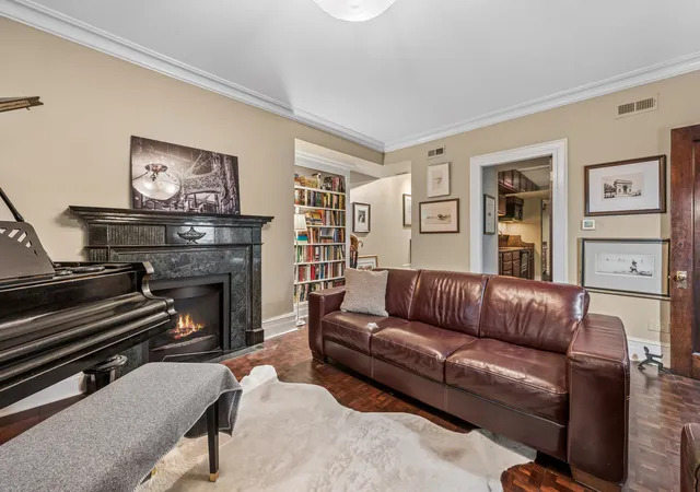 Listing Photo 5 - Condo for sale in building located at 1350 N State Pkwy, Chicago, IL 60610 - Unit #GN