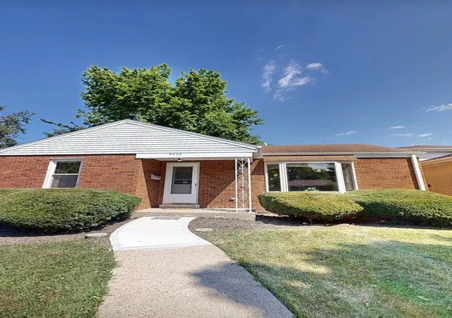 Photo 1 of Single family home for sale at 8635 Drake Ave, Skokie, IL 60076 | MLS# 12754505 | Listing updated on 2026-09-18